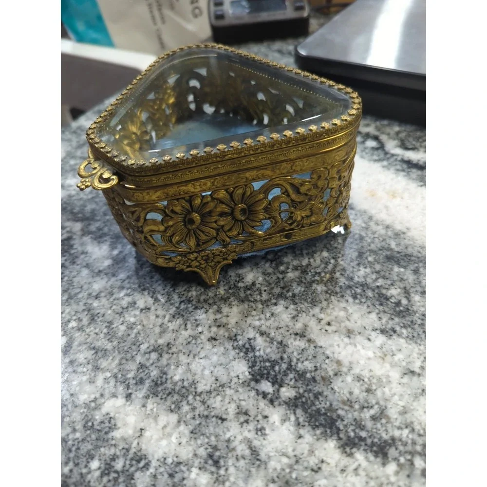 Vintage Ormolu Filigree Footed Jewelry Casket W/ Beveled Glass Ornate